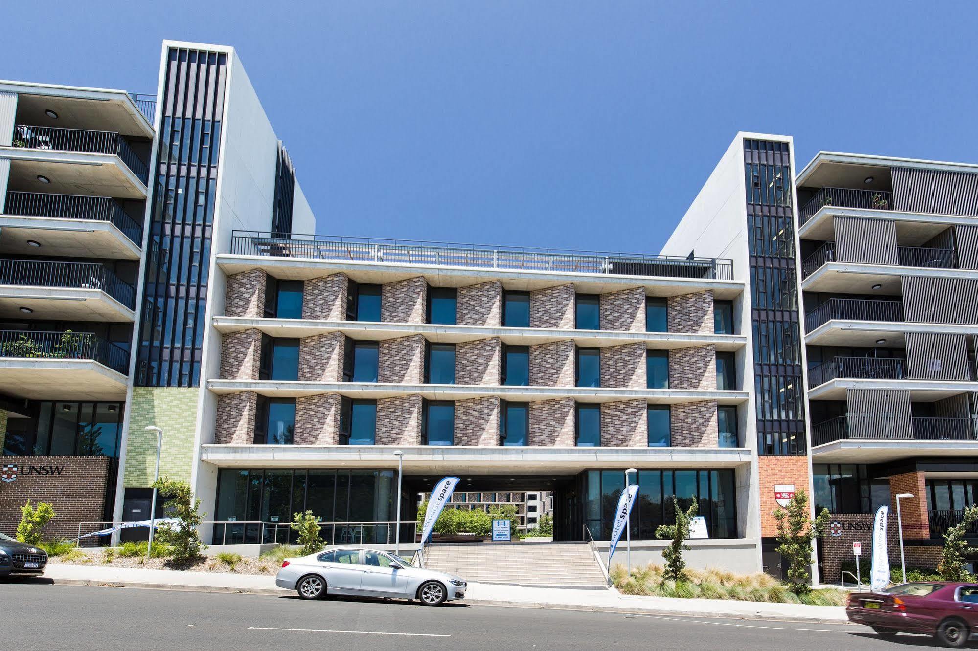 Racecourse Space Pop Up Randwick Exterior photo